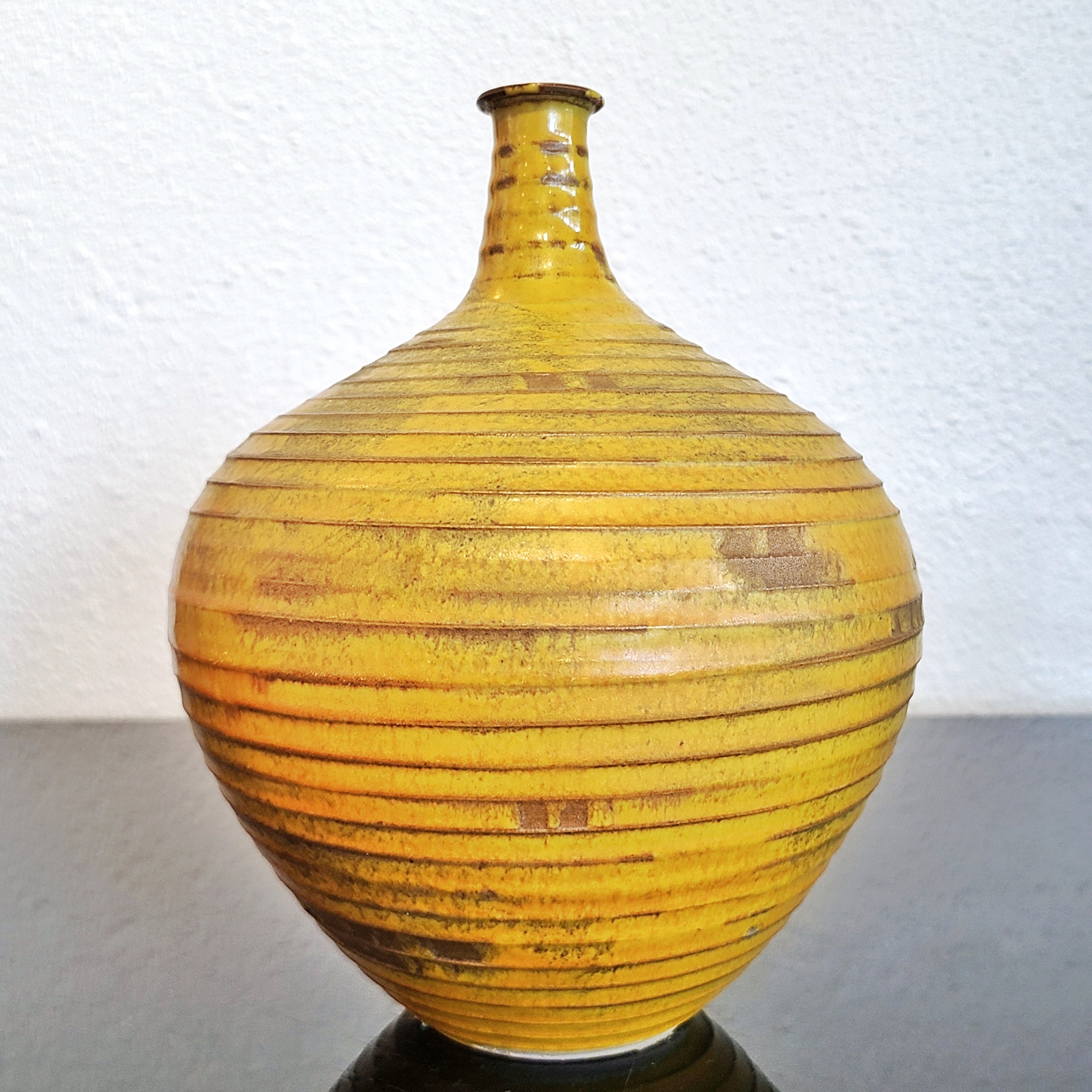 BULBOUS THIN-NECKED VASE WITH RIDGES BY ALVINO BAGNI