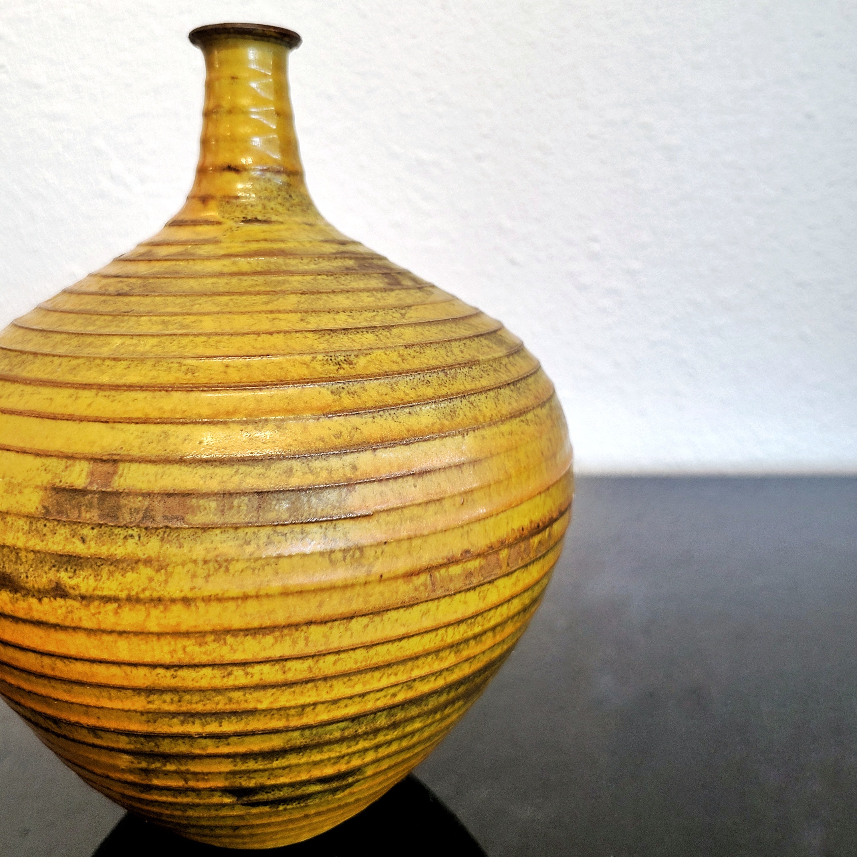 BULBOUS THIN-NECKED VASE WITH RIDGES BY ALVINO BAGNI