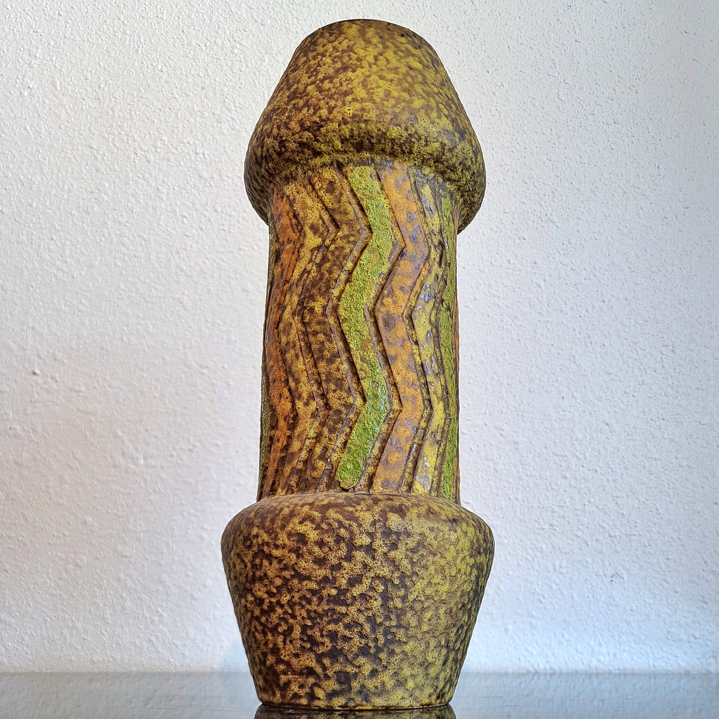 LARGE HAND-THROWN ITALIAN VASE ATTRIB. ALVINO BAGNI