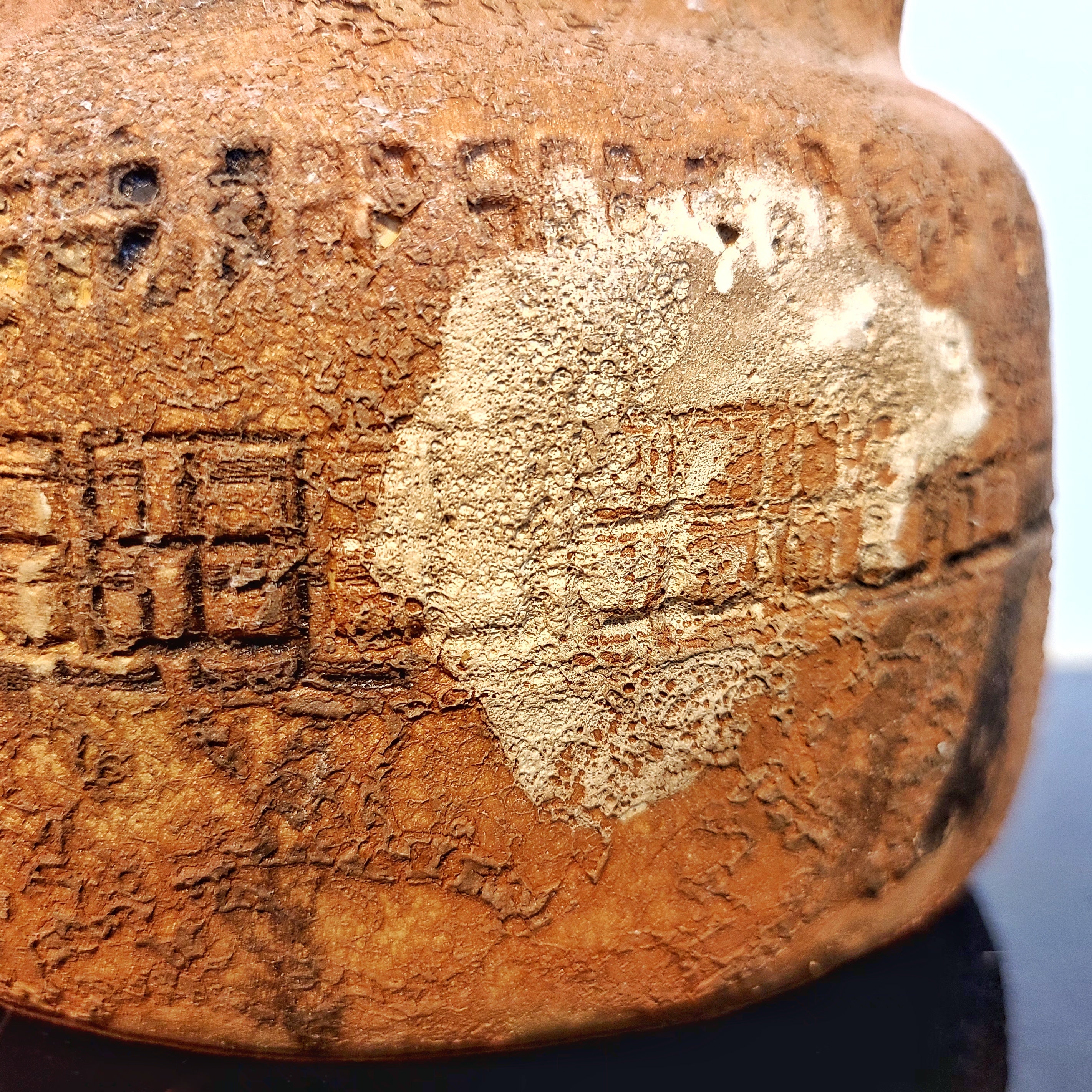 ‘SCAVO’ DÉCOR OWL BY ALDO LONDI FOR BITOSSI CERAMICHE