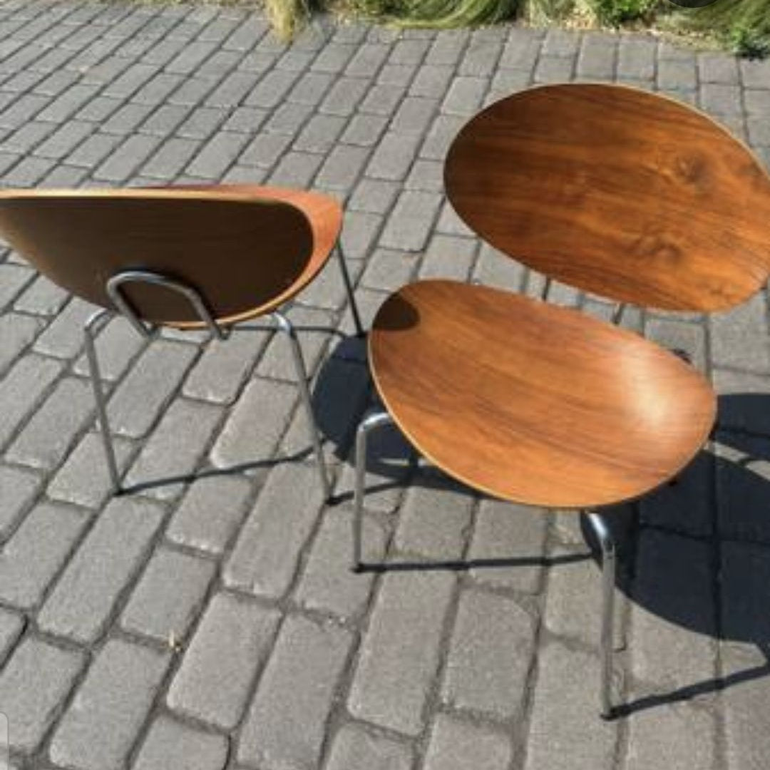 SET OF FOUR STACKING MOLDED PLYWOOD “POTATO CHIP” CHAIRS