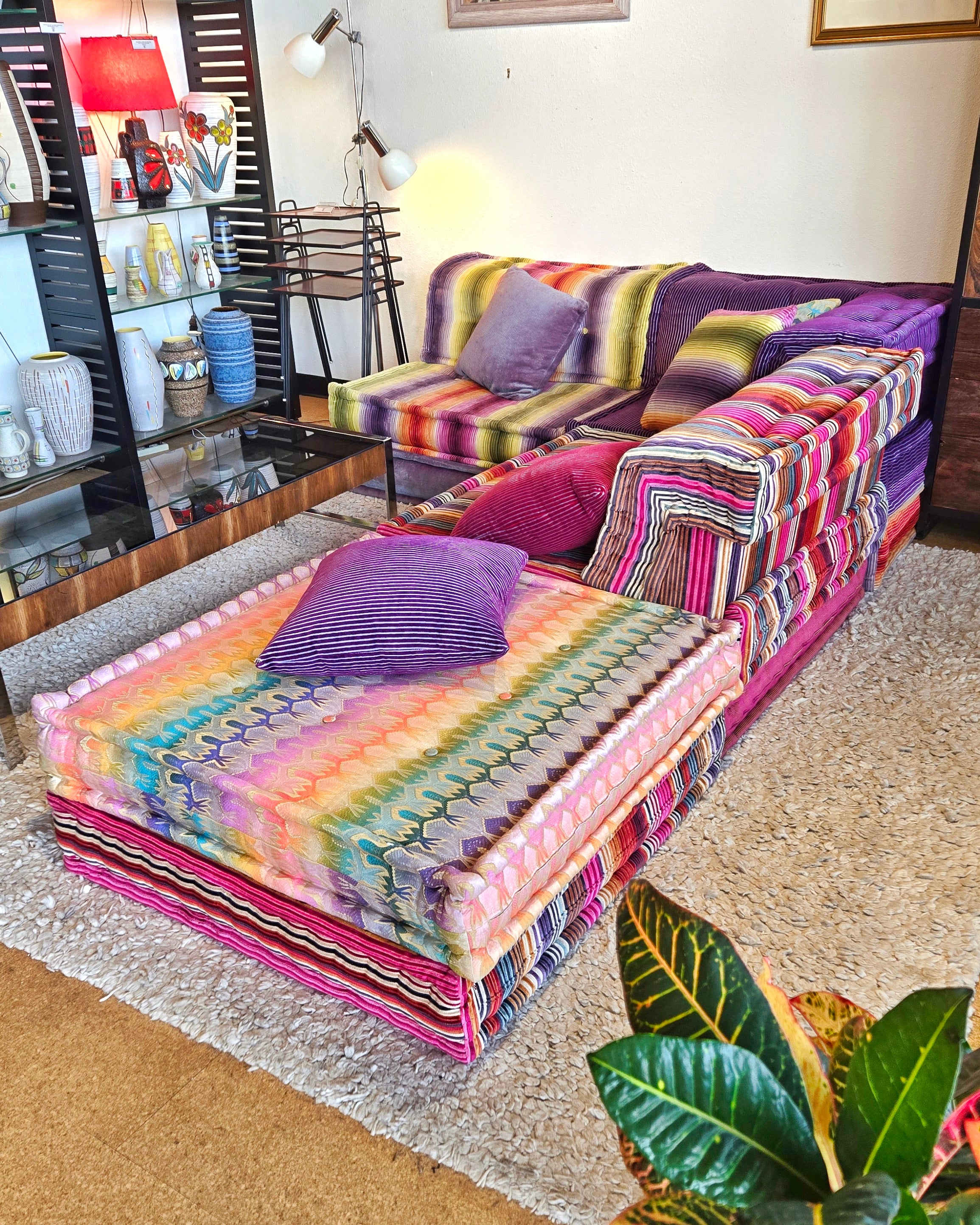 AUTHENTIC ‘MAH JONG’ SOFA AND PILLOWS BY HANS HOPFER FOR ROCHE BOBOIS (13 PIECES)