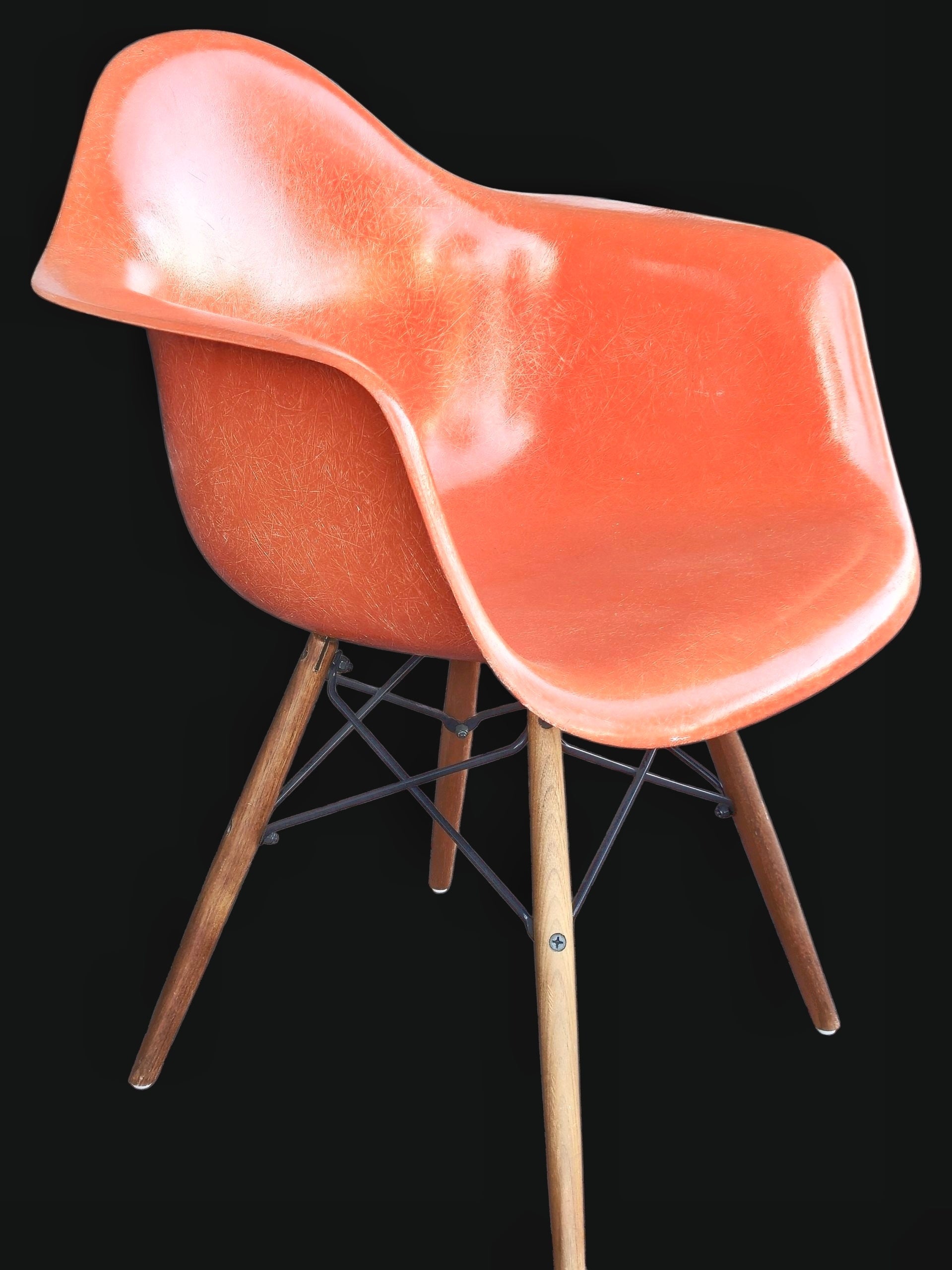 ORANGE EAMES MOLDED FIBERGLASS ‘DAW’ ARMCHAIR WITH NEW DOWEL BASE (2 AVAILABLE)