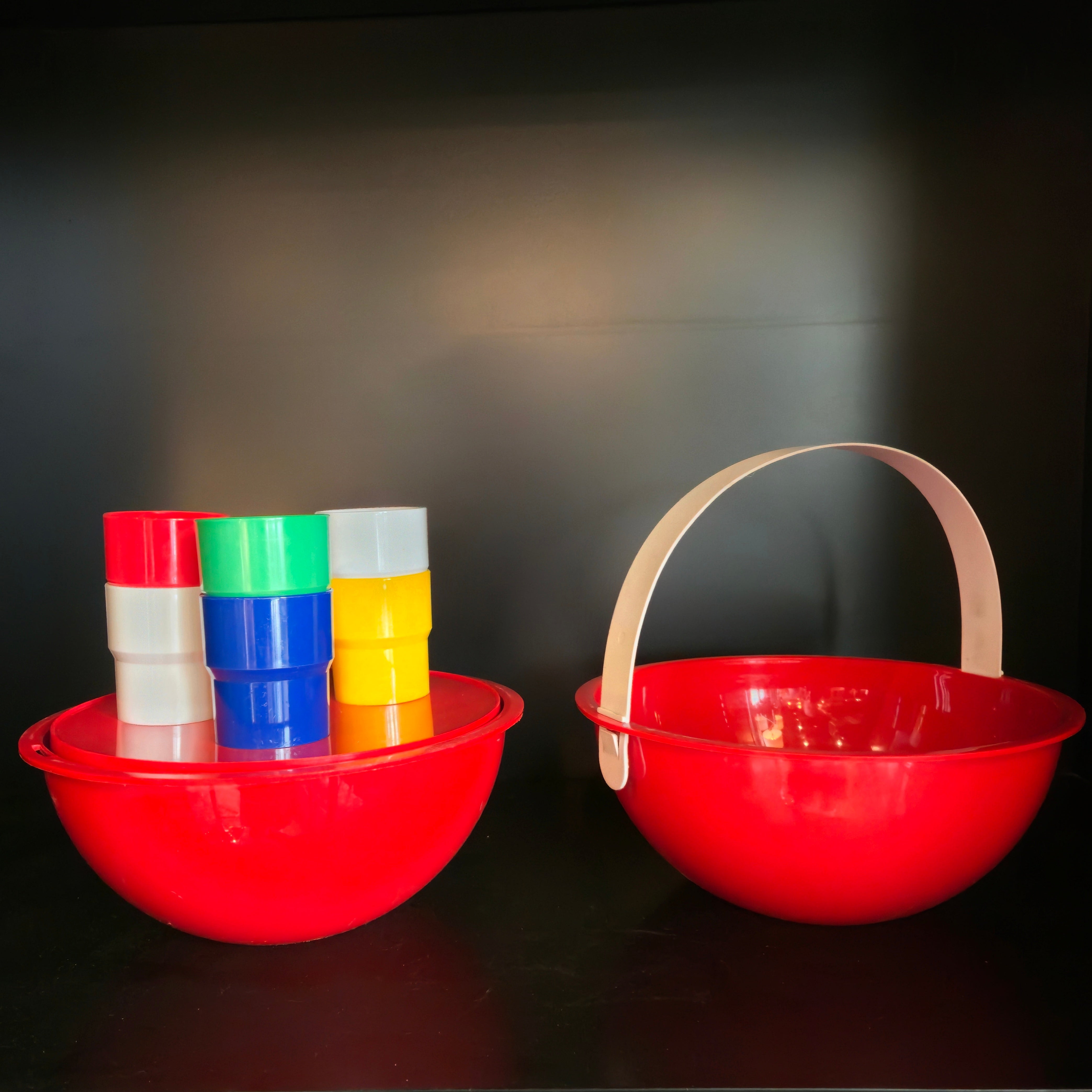 VINTAGE 70s INGRID CHICAGO PARTY BALL WITH SERVICE FOR SIX