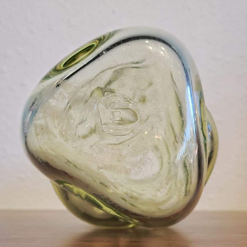 RARE WAYNE HUSTED BIOMORPHIC GLASS VASE Nr. 5422 FOR BLENKO