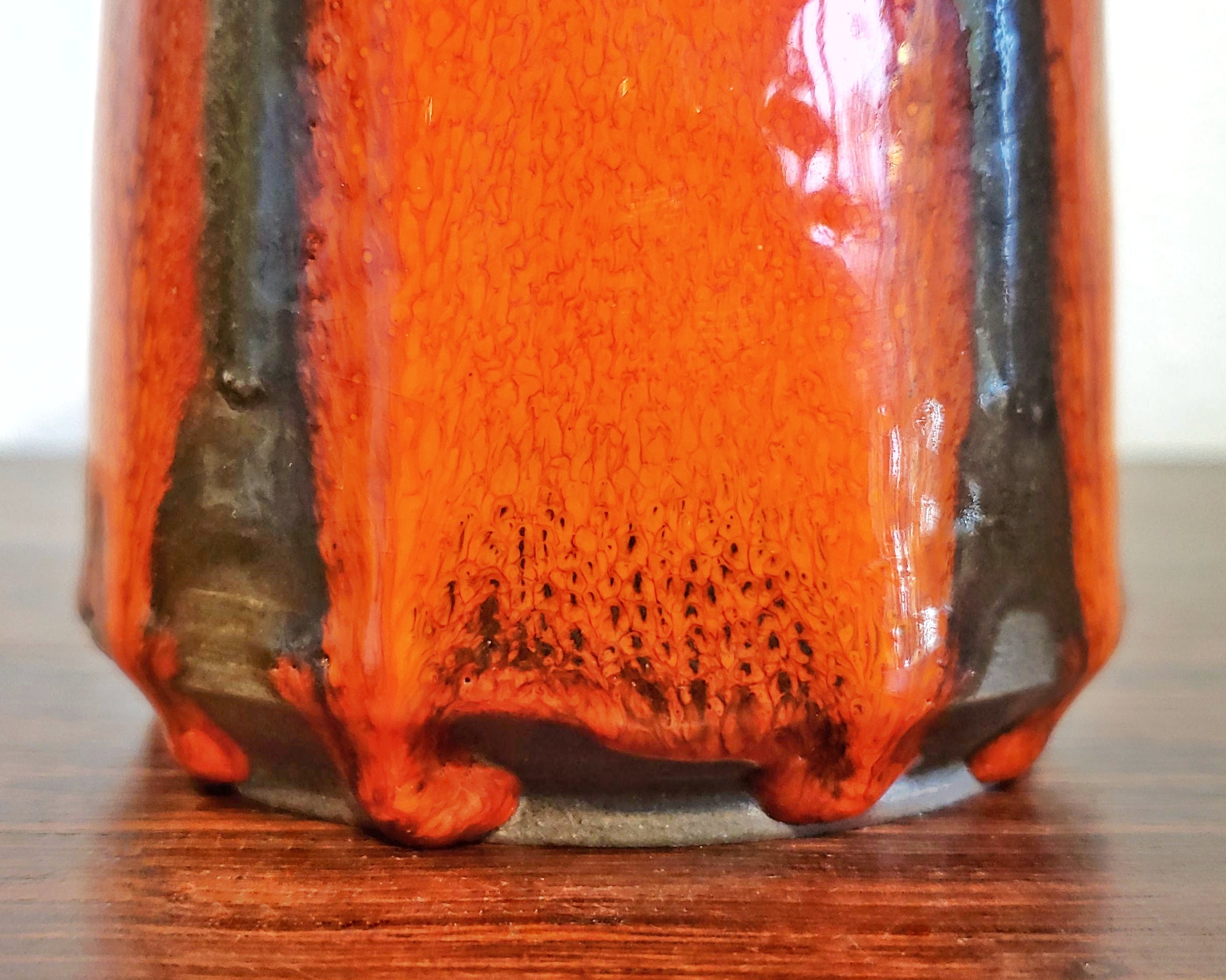 RUSCHA KERAMIK ORANGE AND BLACK ‘COSTA’ DÉCOR VASE Nr. 848/1