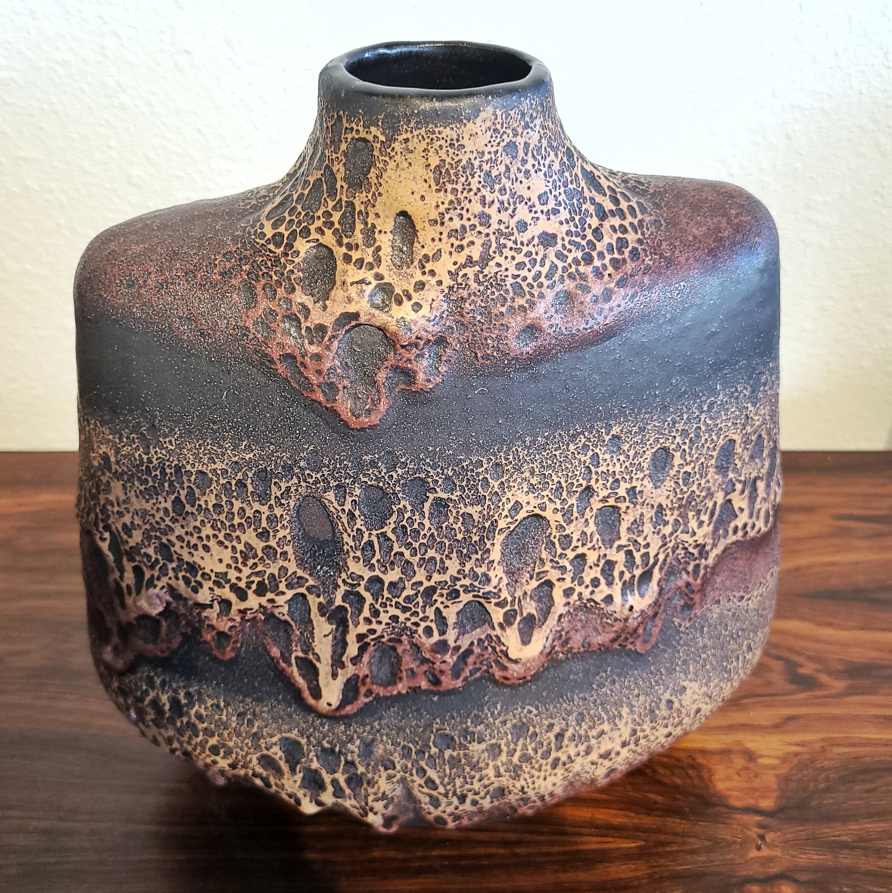 LARGE CARSTENS ‘ATELIER’ SERIES SHOULDER VASE Nr. 0870/30