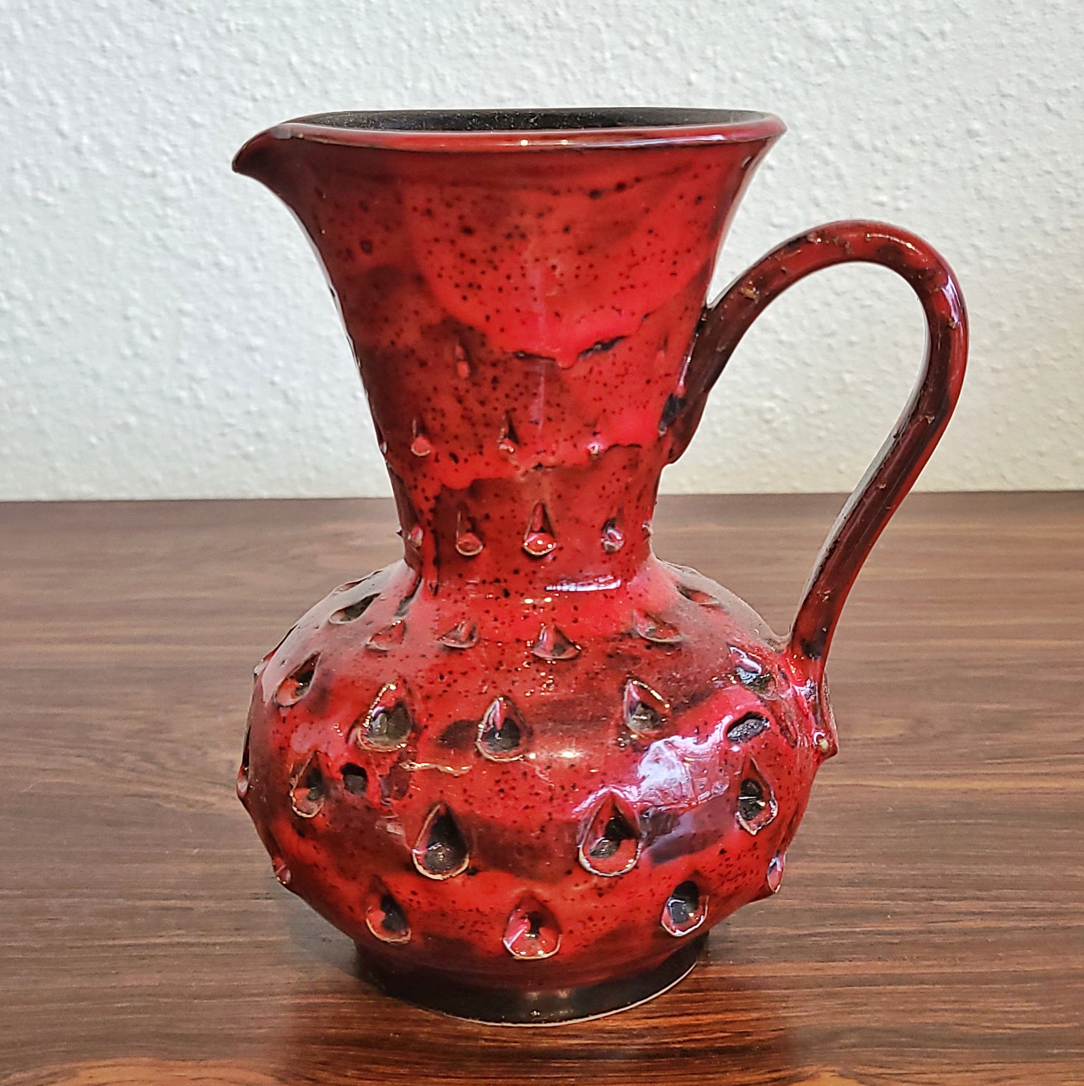 RED ITALIAN ‘COMO’ DÉCOR PITCHER VASE (HANDMADE)