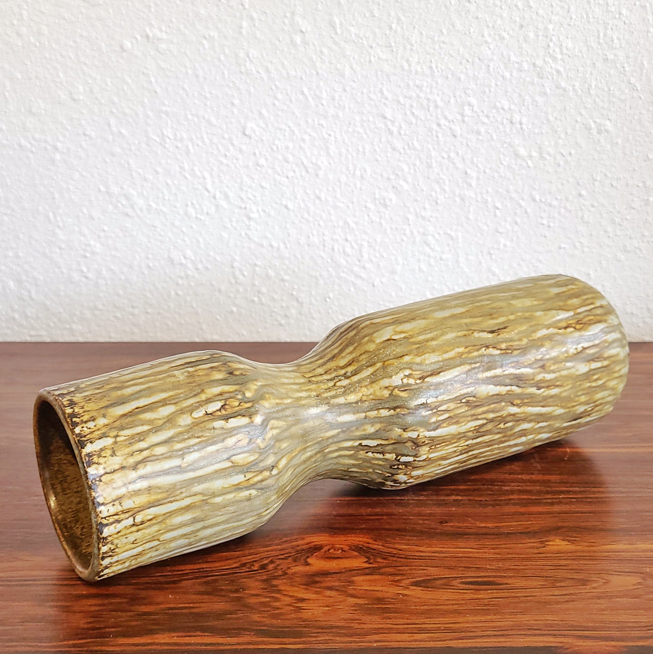 GUNNAR NYLUND ‘RUBUS’ VASE FOR RÖRSTRAND (SWEDEN)
