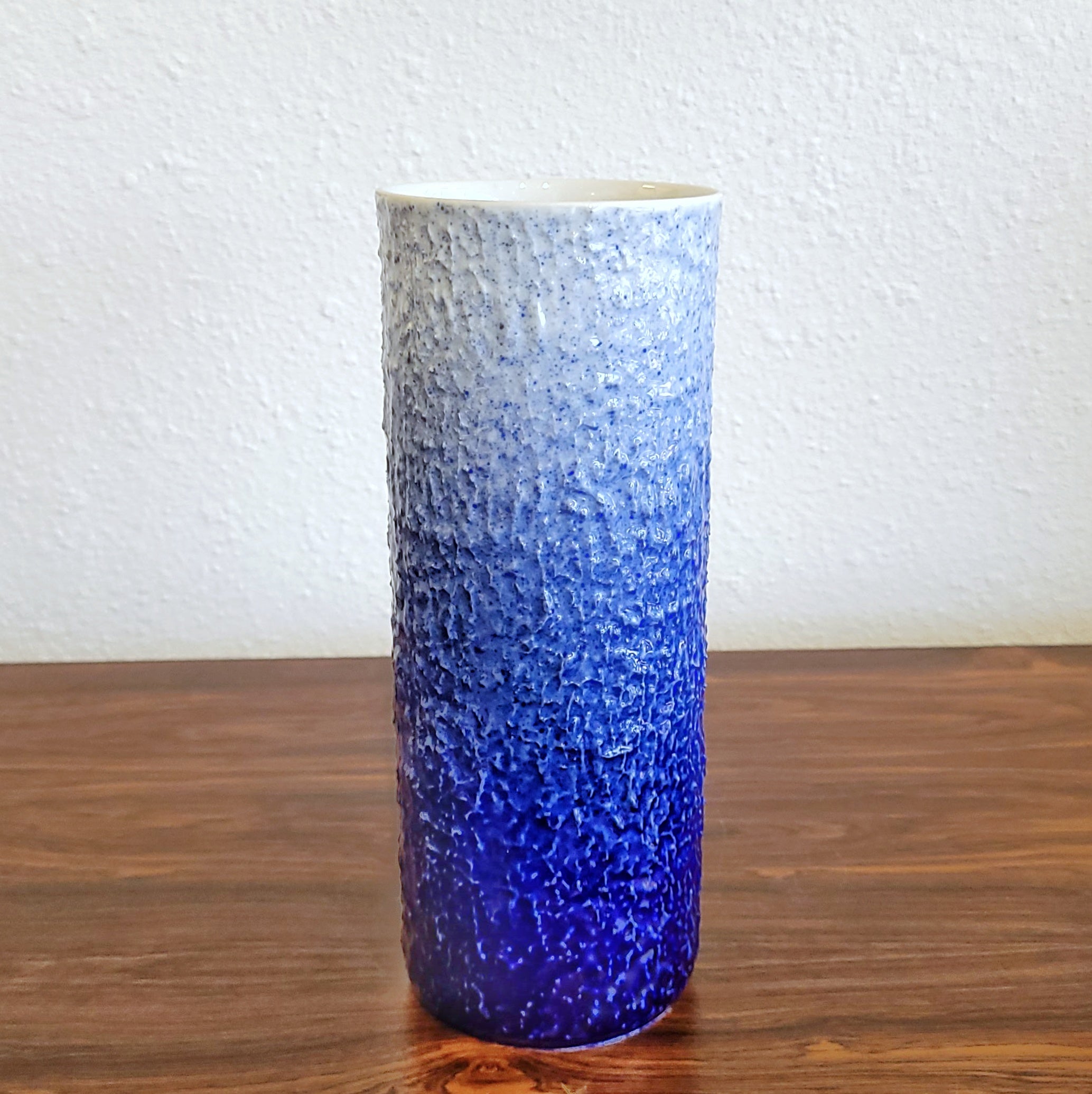 TEXTURED BLUE AND WHITE HUTSCHENREUTHER VASE