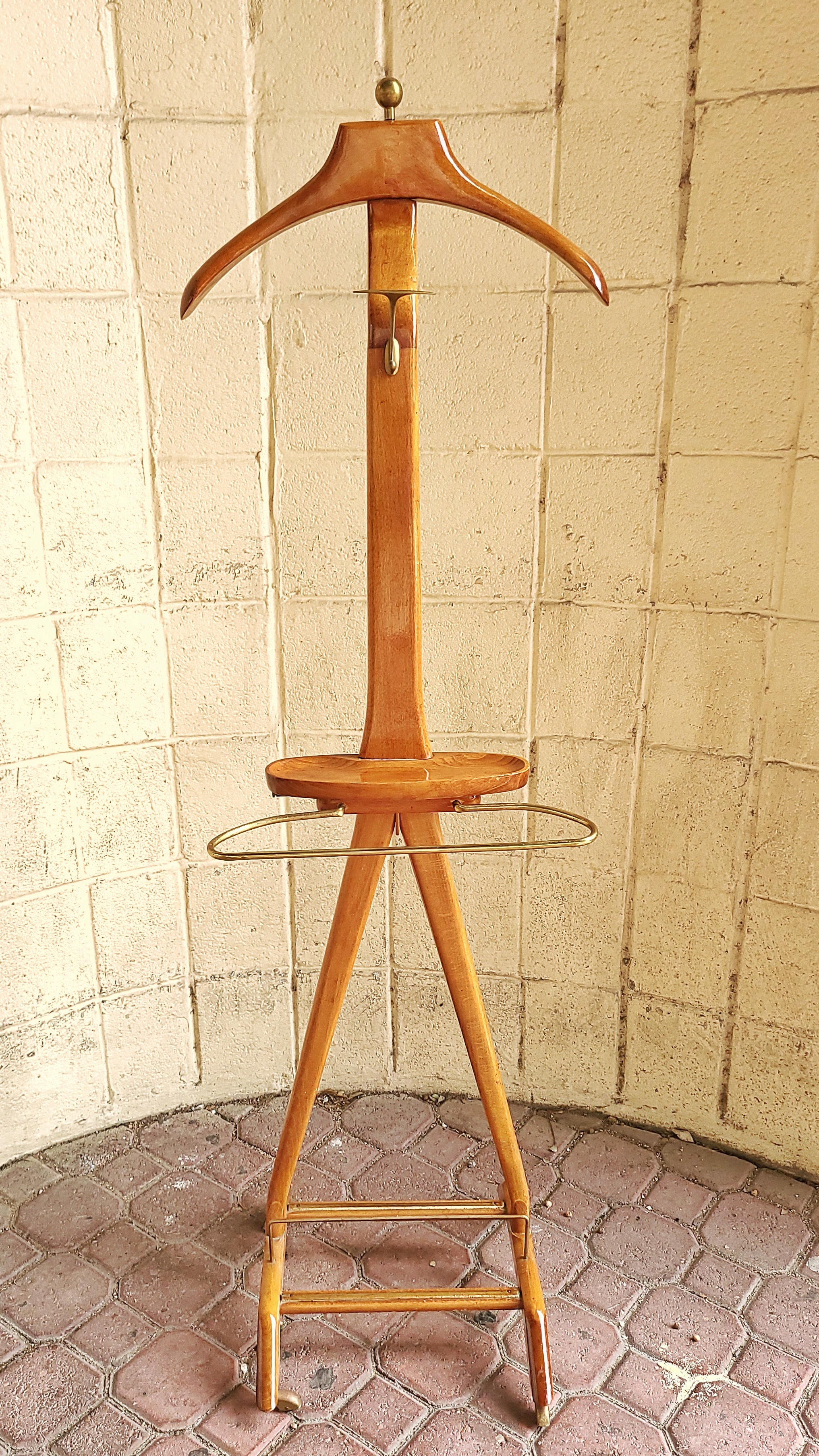 GENTLEMAN’S VALET BY ICO PARISI  FOR FRATELLI REGUITTI
