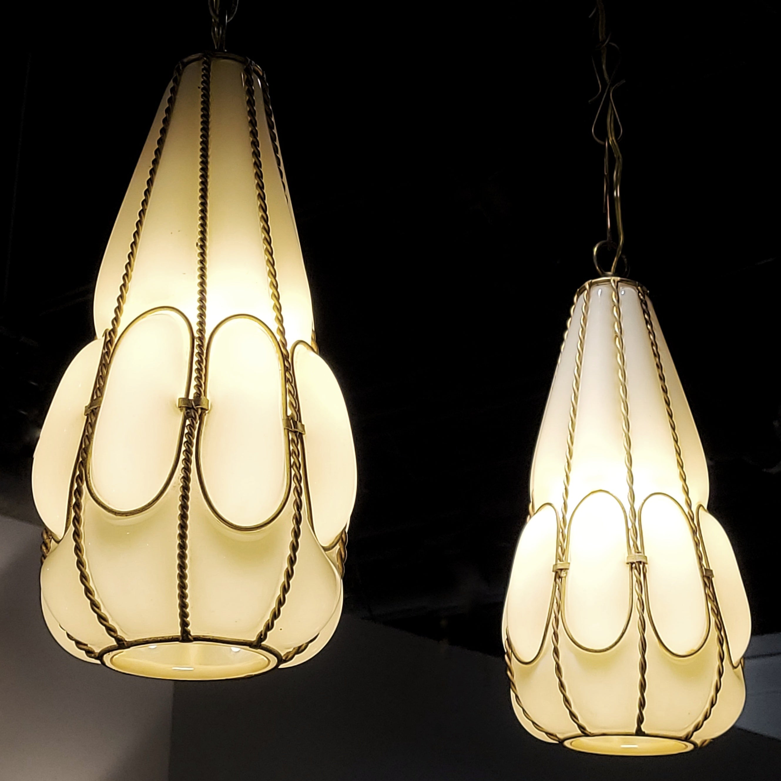 ARCHIMEDE SEGUSO (ATTRIB.) CAGED MURANO GLASS LIGHT FIXTURES (PAIR)
