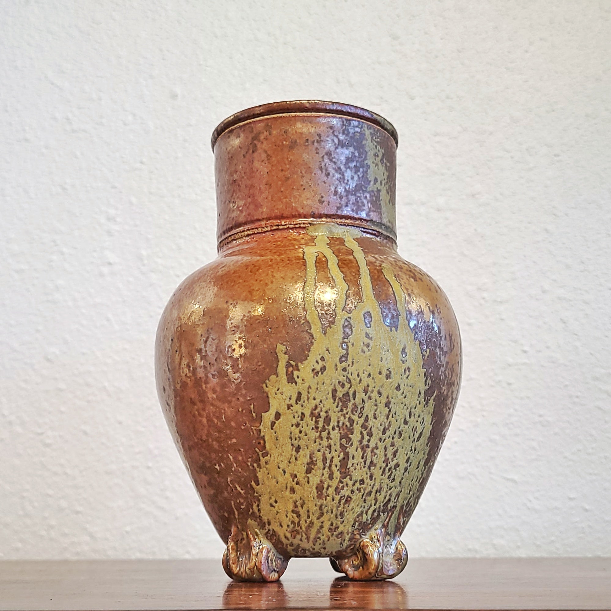 JAPANESE-STYLE STONEWARE URN FROM STUDIO POTTER TEL TURNBULL (FRANCE)