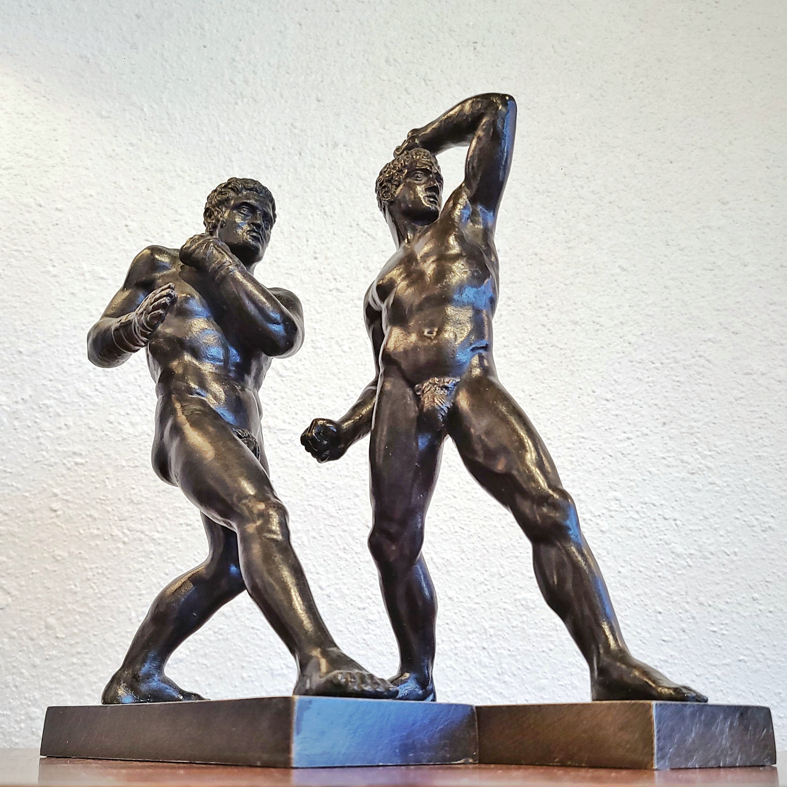 EARLY 19th CENTURY GRAND TOUR BRONZES OF CREUGAS & DAMOXENOS (THE PUGULISTS) AFTER CANOVA