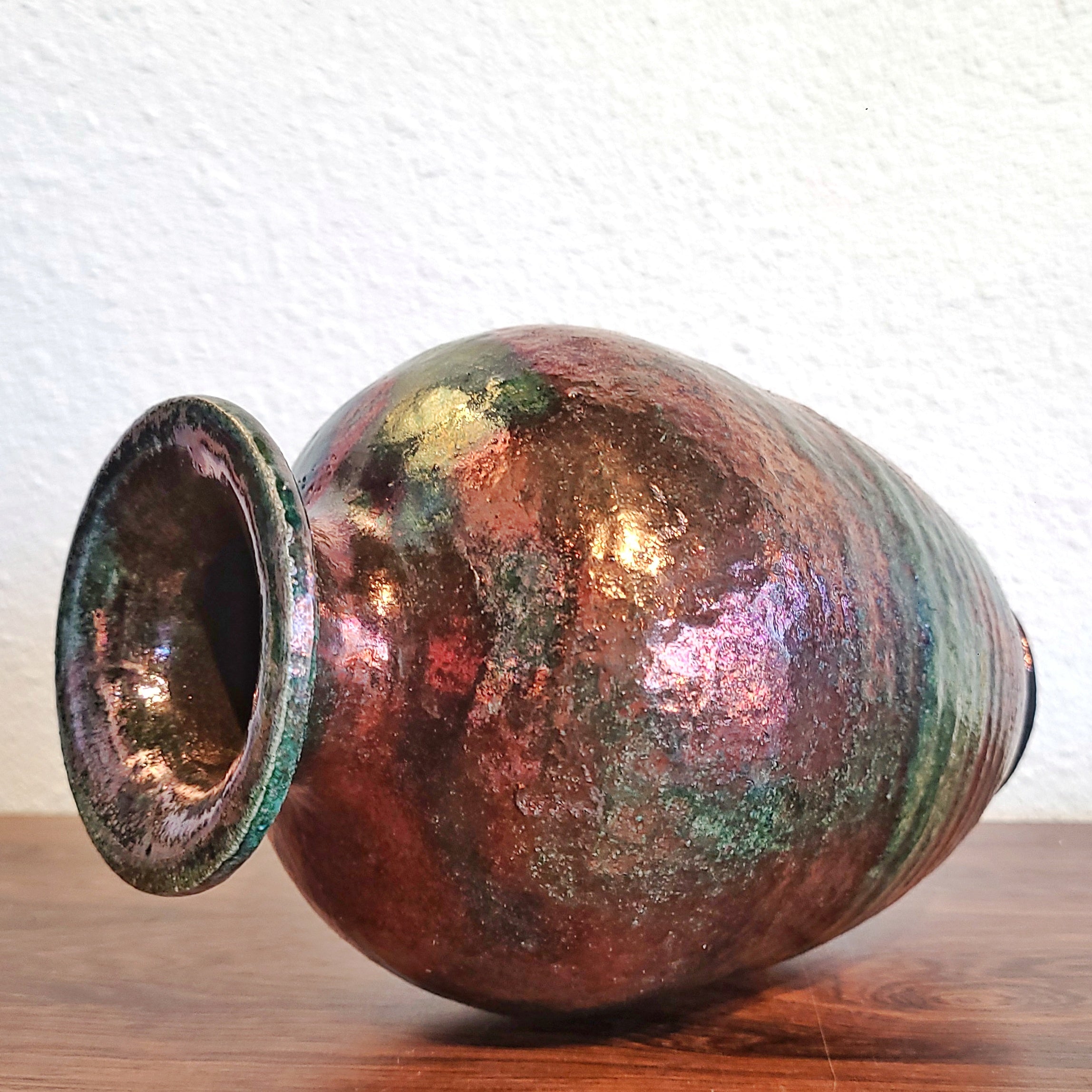 SIGNED IRIDESCENT RAKU-FIRED VASE (NOT WATERTIGHT)