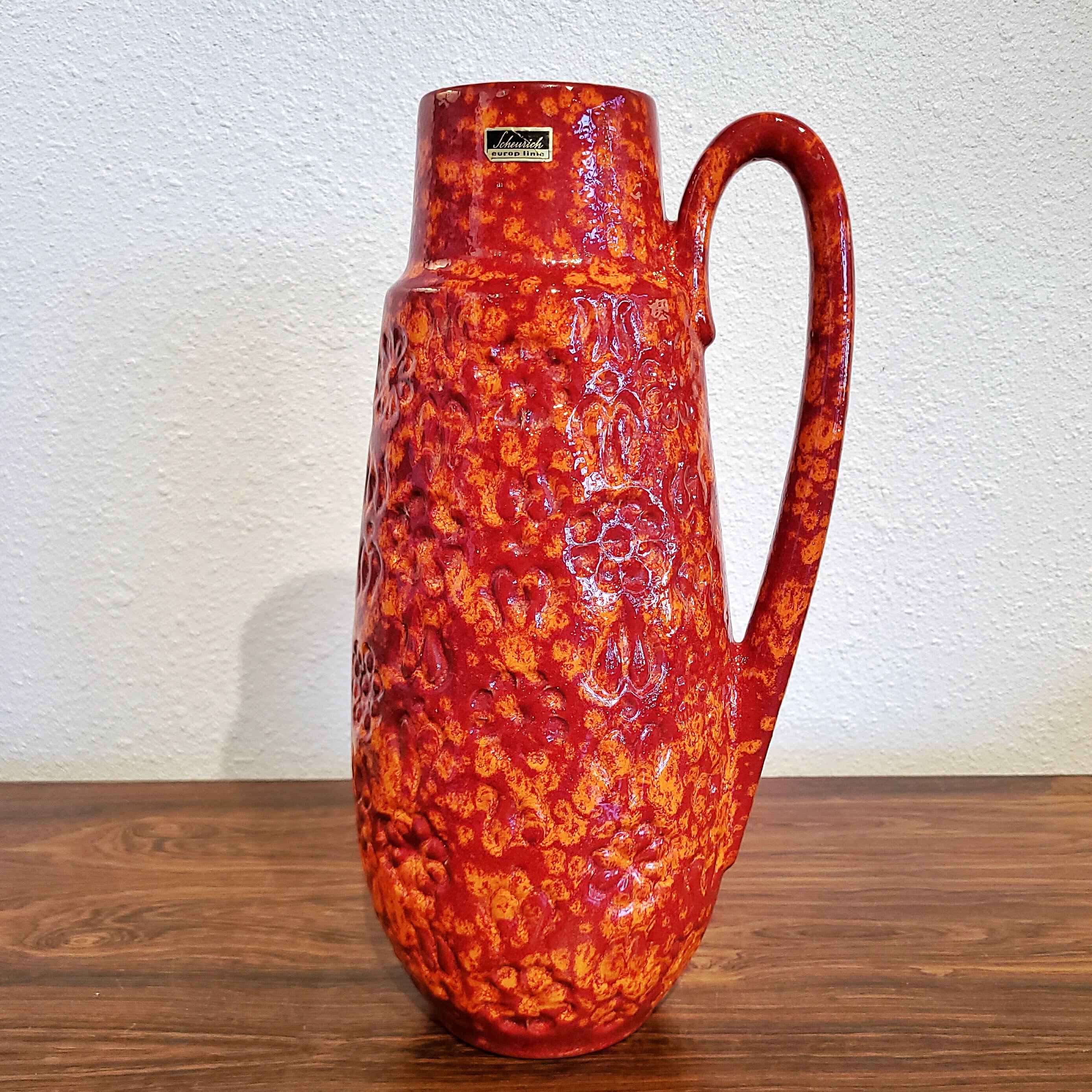 TALL SCHEURICH ‘BERNINA’ PITCHER VASE Nr. 424/34