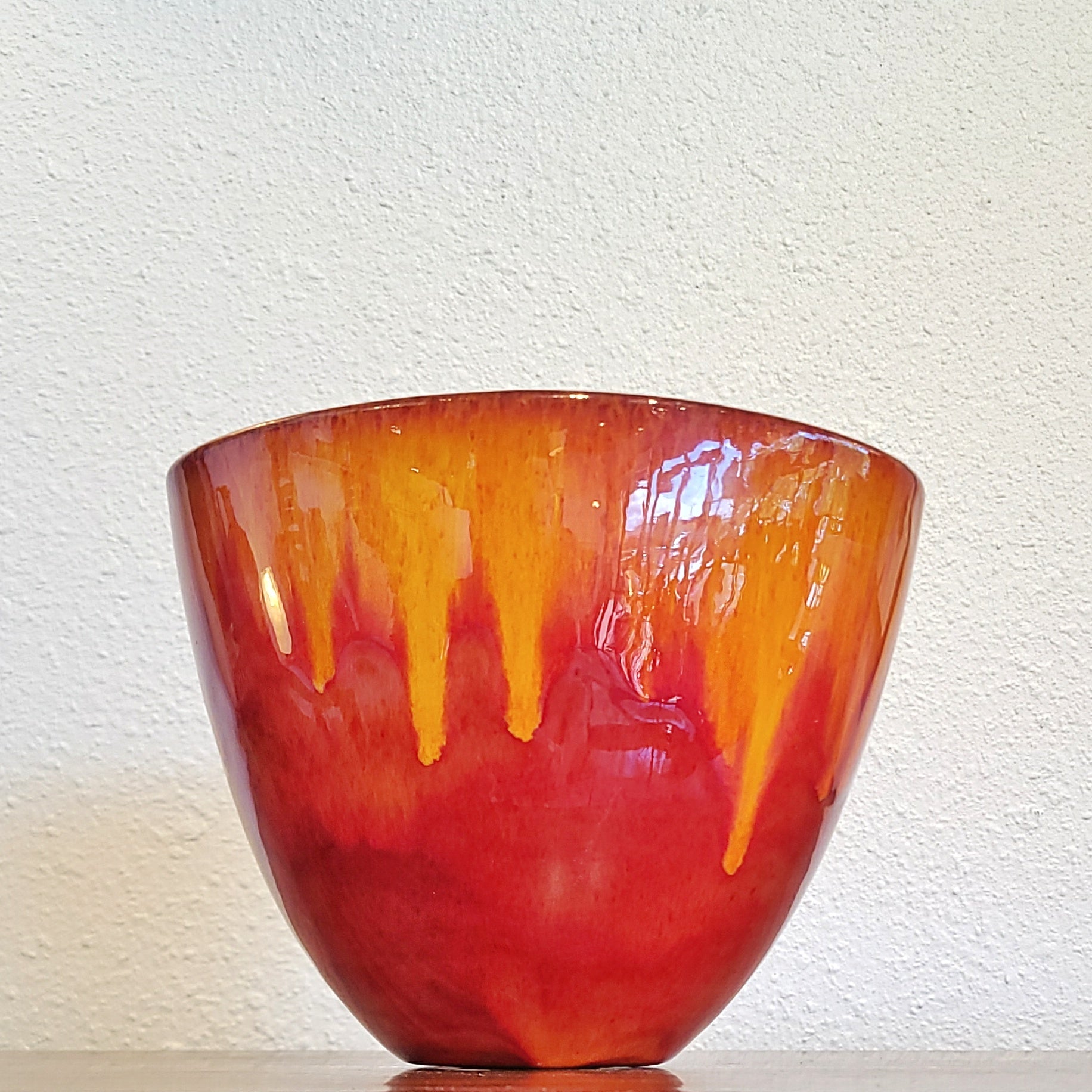 WILLIAM & POLIA PILLIN FLAMBÉ BOWL OR CACHEPOT