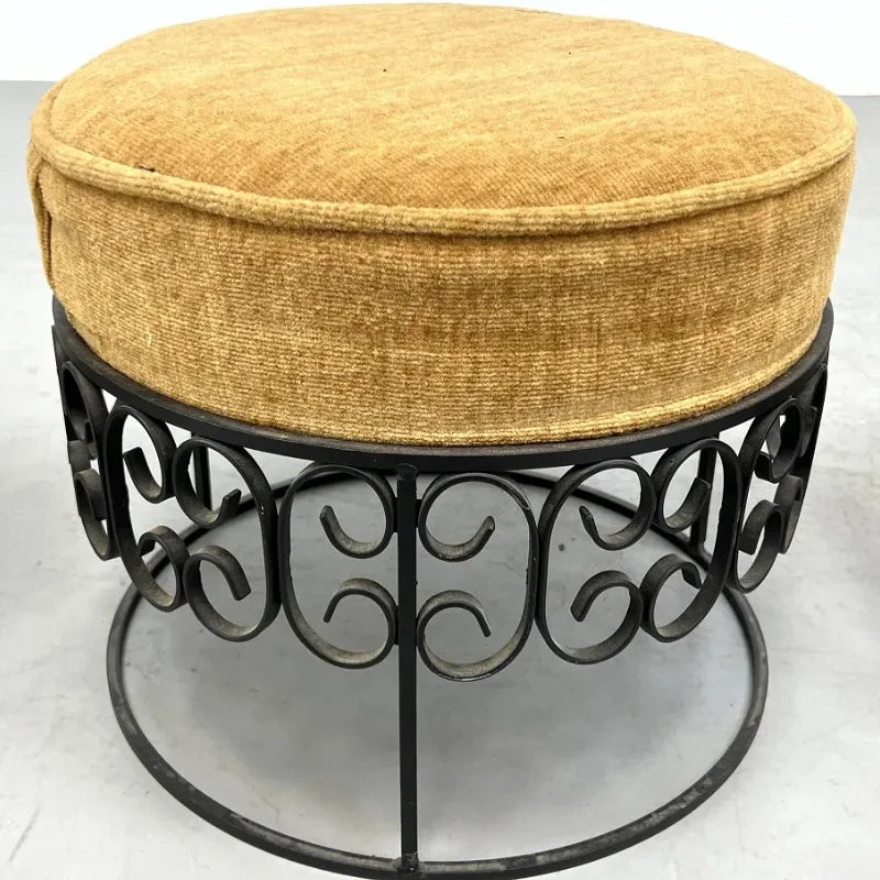 ARTHUR UMANOFF ‘GRANADA’ STACKING STOOLS FOR BOYUER SCOTT (1964)