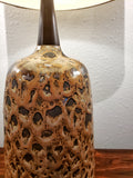 CERAMIC AND WALNUT FAT-LAVA TABLE LAMP