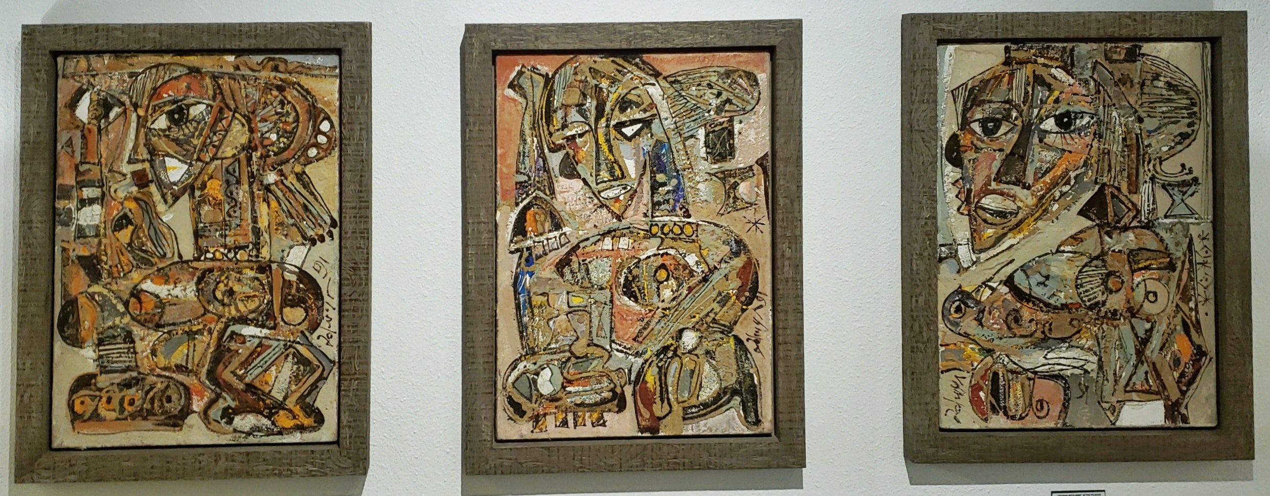 PORTRAIT OF WOMAN WITH LIPSTICK - OIL & SAND ON FABRIC