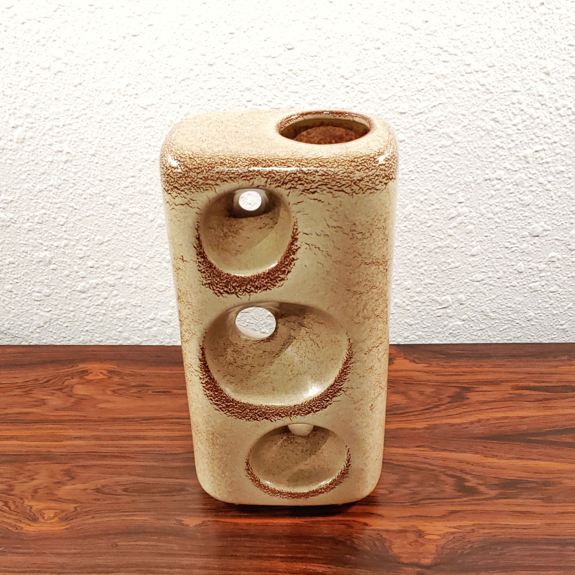 BERTONCELLO ‘SCREZIATO HAVANA’ CHIMNEY VASE
