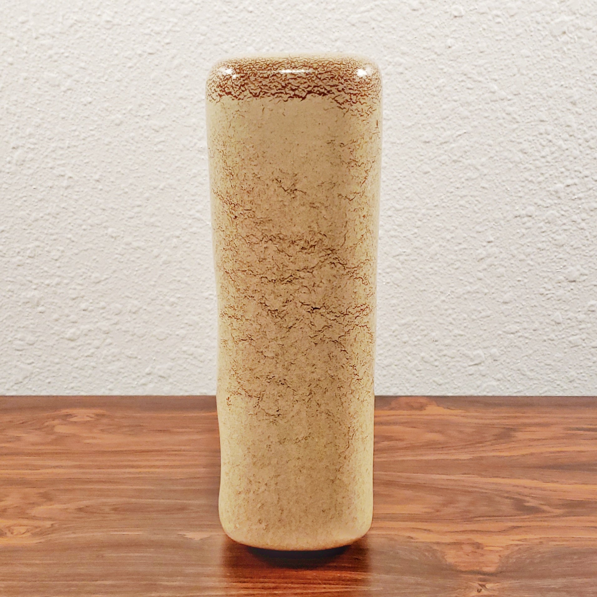 BERTONCELLO ‘SCREZIATO HAVANA’ CHIMNEY VASE