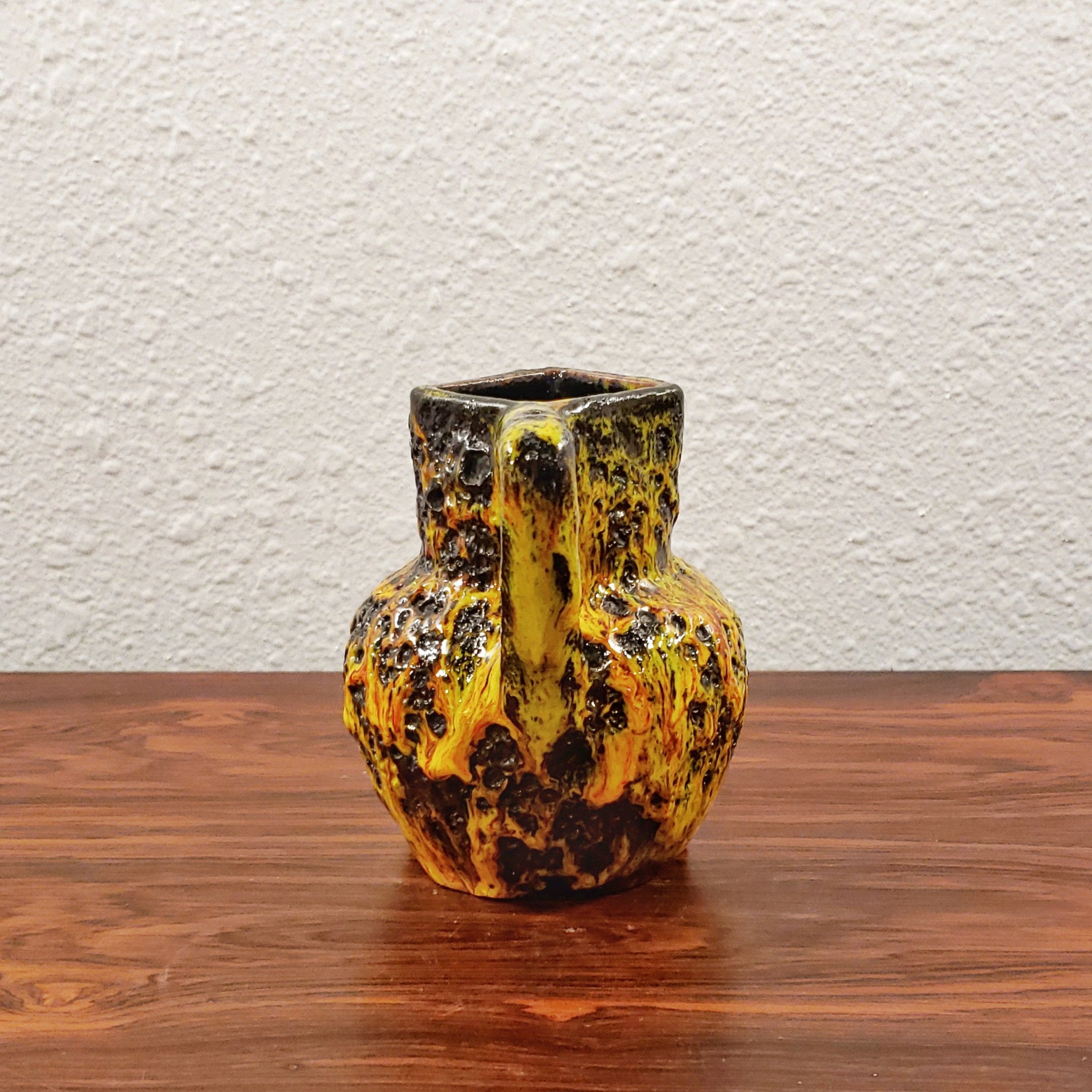 KREUTZ KERAMIK JUG VASE